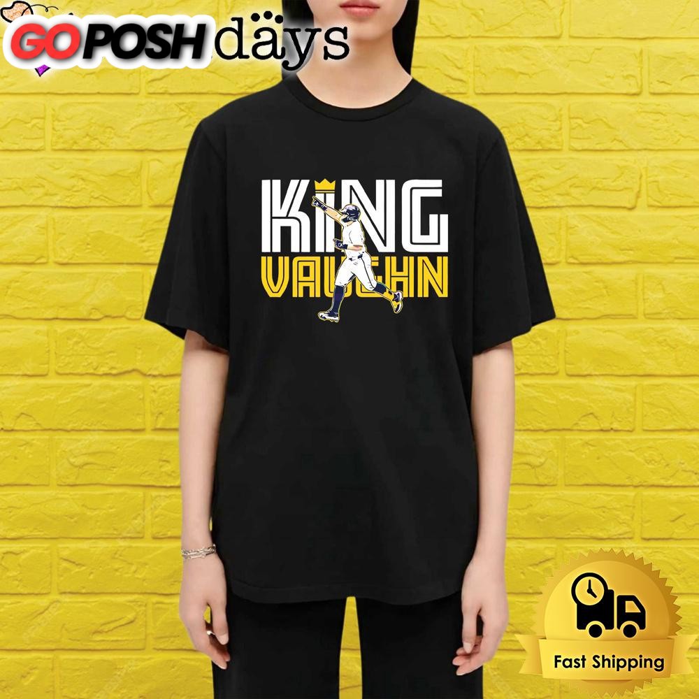 andrew-vaughn-king-baseball-player-crown-pose-shirt-lrewee6a Andrew Vaughn King Baseball Player Crown Pose Shirt