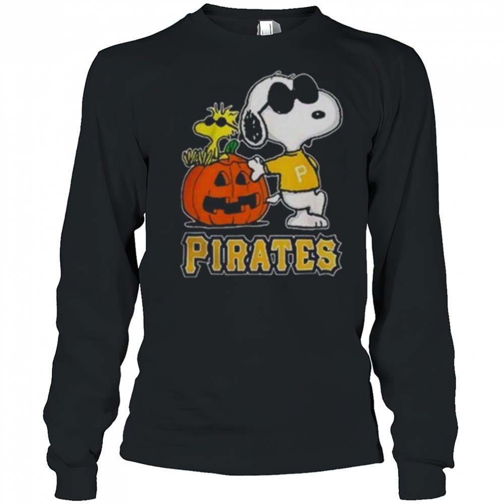 awesome-snoopy-pittsburgh-pirates-mlb-pumpkin-halloween-peanuts-cartoon-2025-t-s-vmrbj34h Awesome Snoopy Pittsburgh Pirates MLB Pumpkin Halloween Peanuts Cartoon 2025 T-Shirt