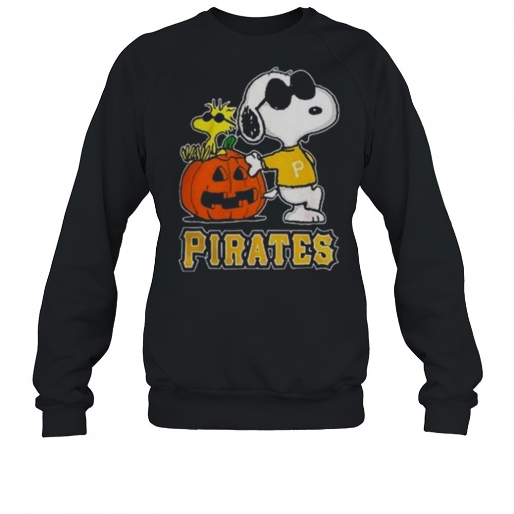 awesome-snoopy-pittsburgh-pirates-mlb-pumpkin-halloween-peanuts-cartoon-2025-t-s-vmrbj34h Awesome Snoopy Pittsburgh Pirates MLB Pumpkin Halloween Peanuts Cartoon 2025 T-Shirt