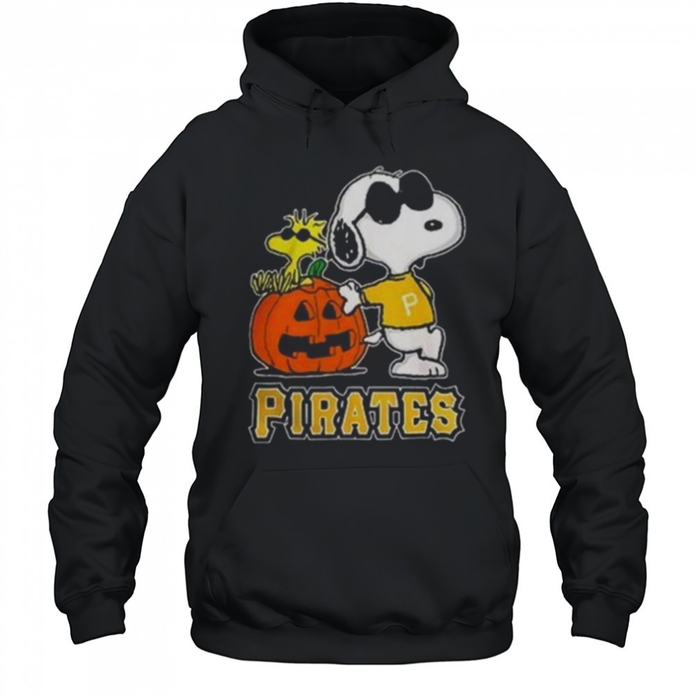 Awesome Snoopy Pittsburgh Pirates MLB Pumpkin Halloween Peanuts Cartoon 2025 T-Shirt