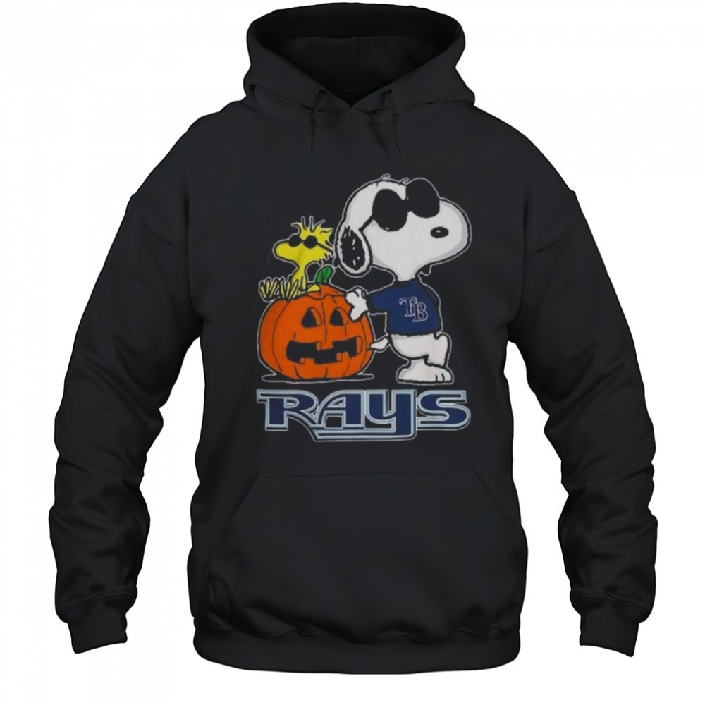 Awesome Snoopy Tampa Bay Rays MLB Pumpkin Halloween Peanuts Cartoon 2025 T-Shirt