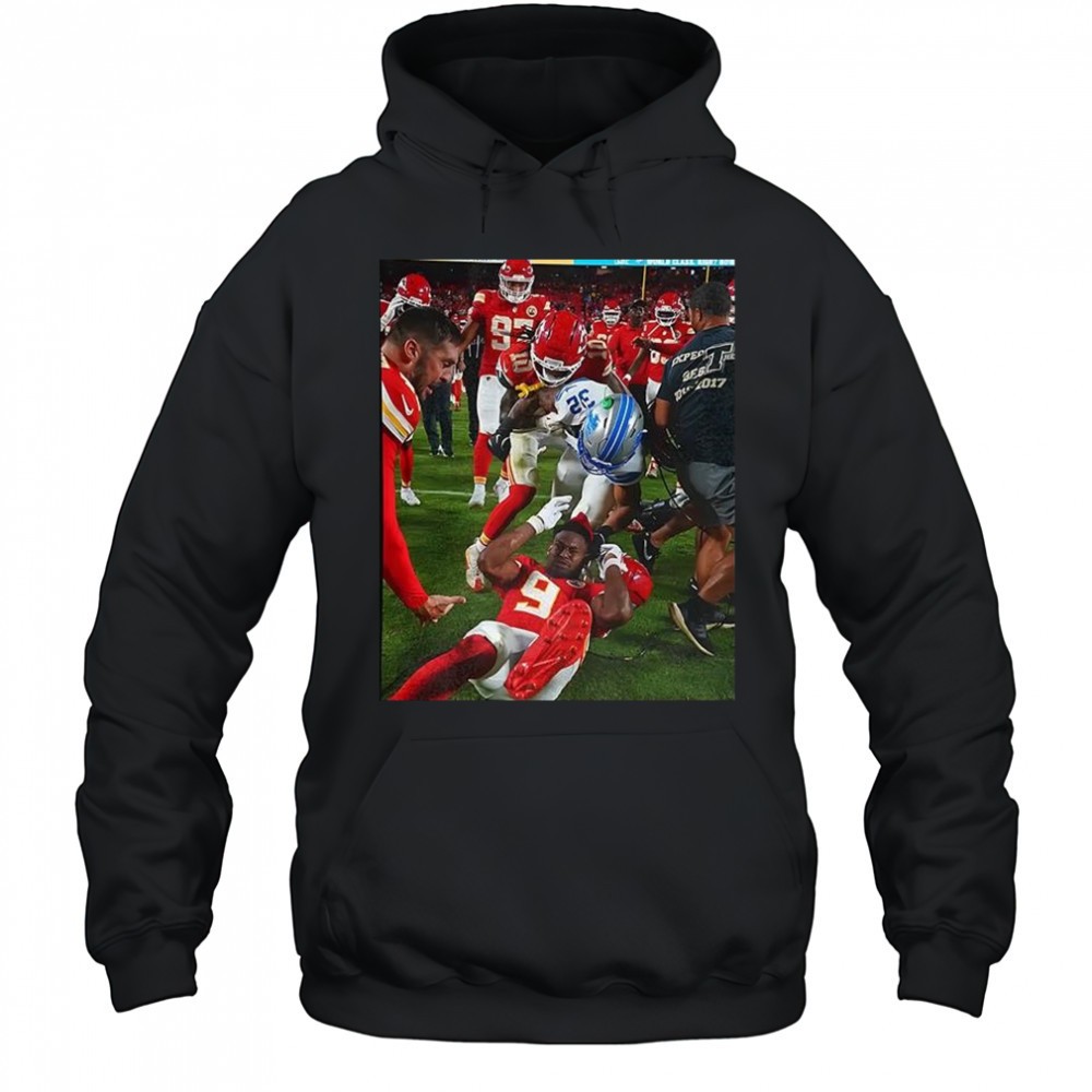 Brian Branch Slaps JuJu Smith-Schuster shirt