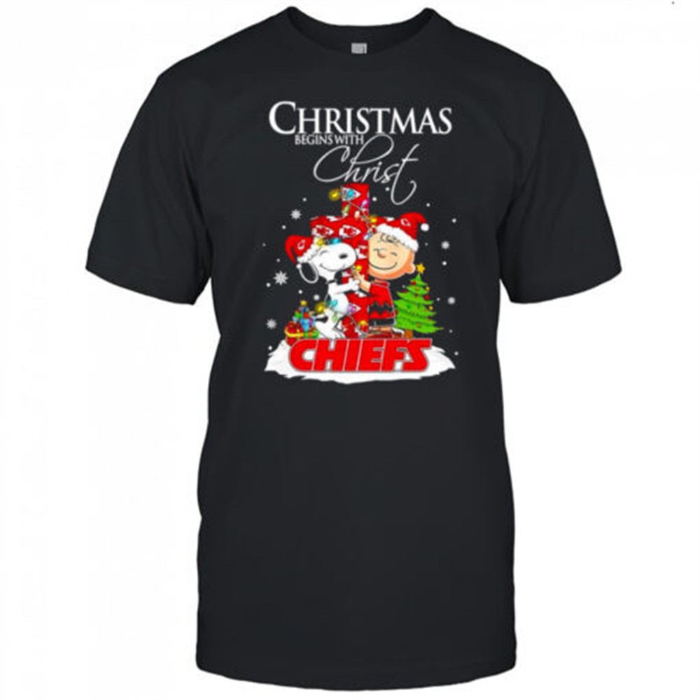 christmas-begins-with-christ-kansas-city-chiefs-x-snoopy-and-charlie-brown-shirt-4v422vfa Christmas begins with Christ Kansas City Chiefs x Snoopy and Charlie Brown shirt