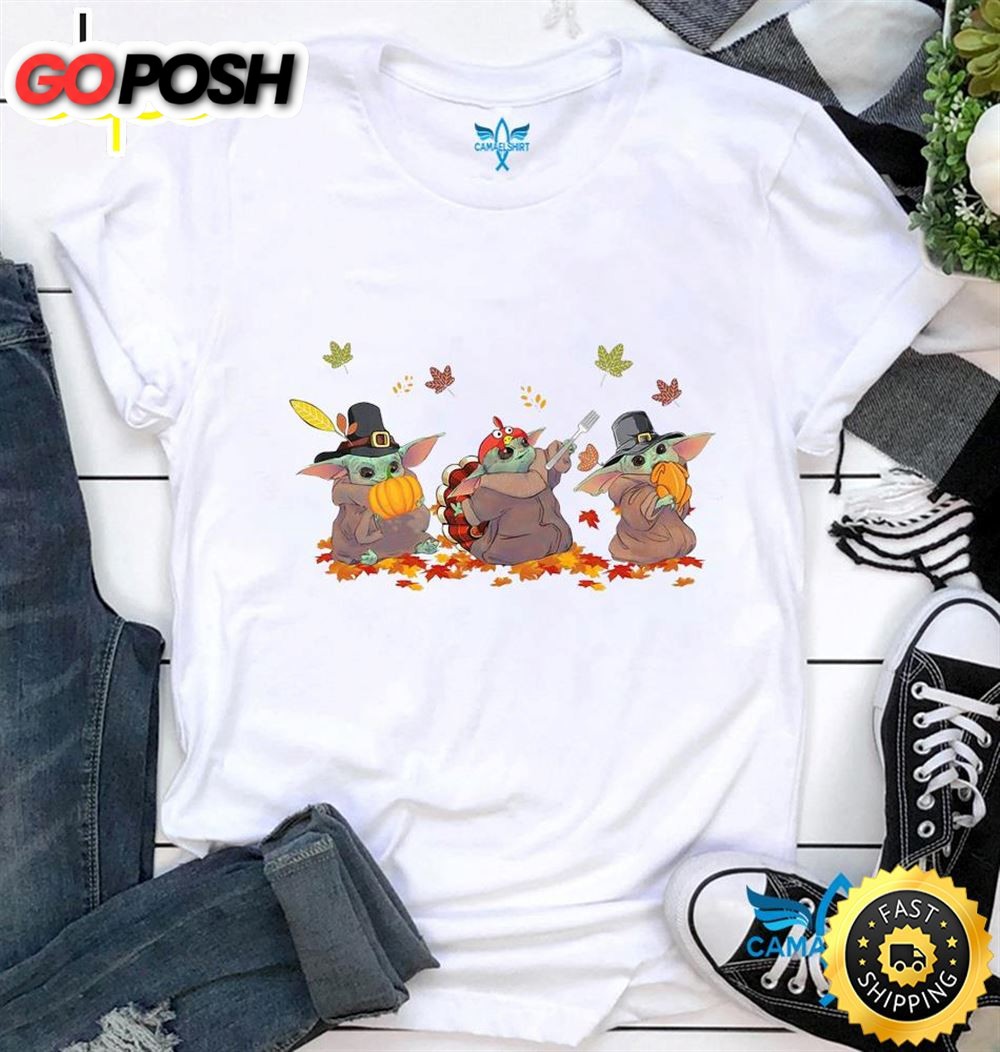 Cute Baby Yoda Happy Thanksgiving T-Shirt