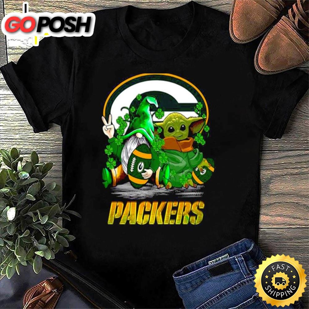 Gnome And Baby Yoda Hug Green Bay Packers St Patrick?s Day T-shirt