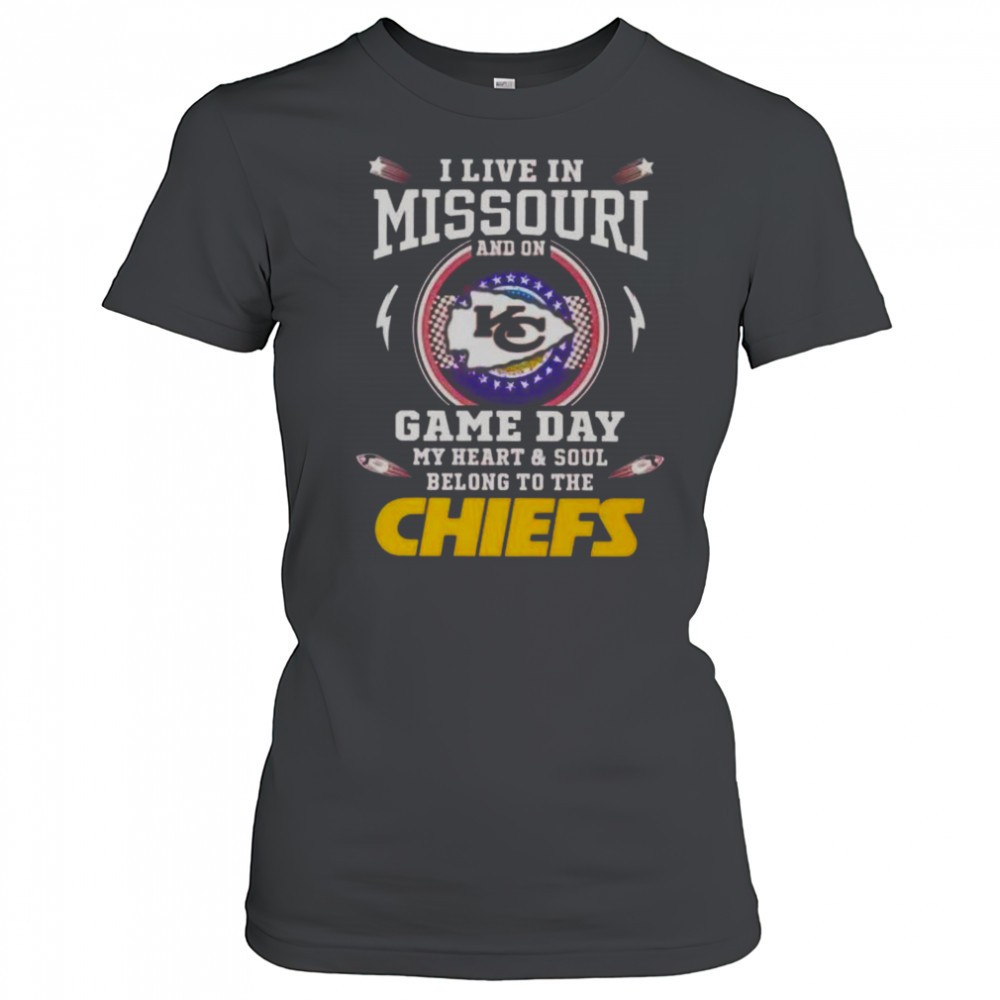 i-live-in-missouri-and-on-game-day-my-heart-and-soul-belong-to-the-kansas-city-c-ikg7zvwn I Live In Missouri And On Game Day My Heart And Soul Belong To The Kansas City Chiefs T-Shirt