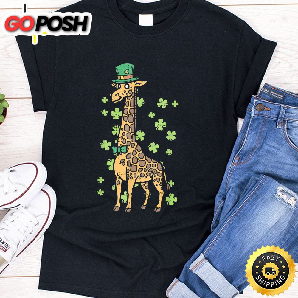Irish Leprechaun Giraffe Shamrock St Patrick Day Animal Gift T-Shirt