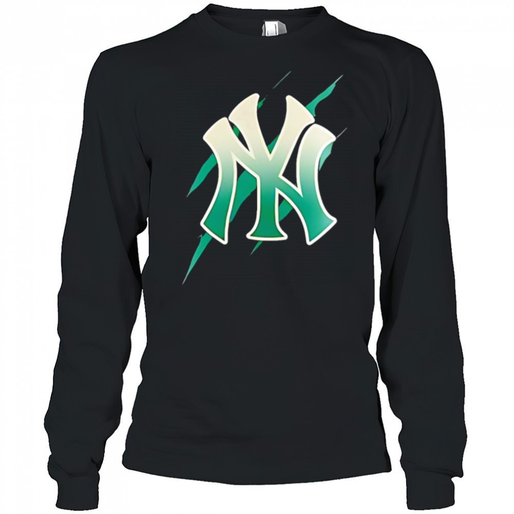 jurassic-world-rebirth-new-york-yankees-logo-shirt-wlmedxwp Jurassic World Rebirth New York Yankees logo shirt