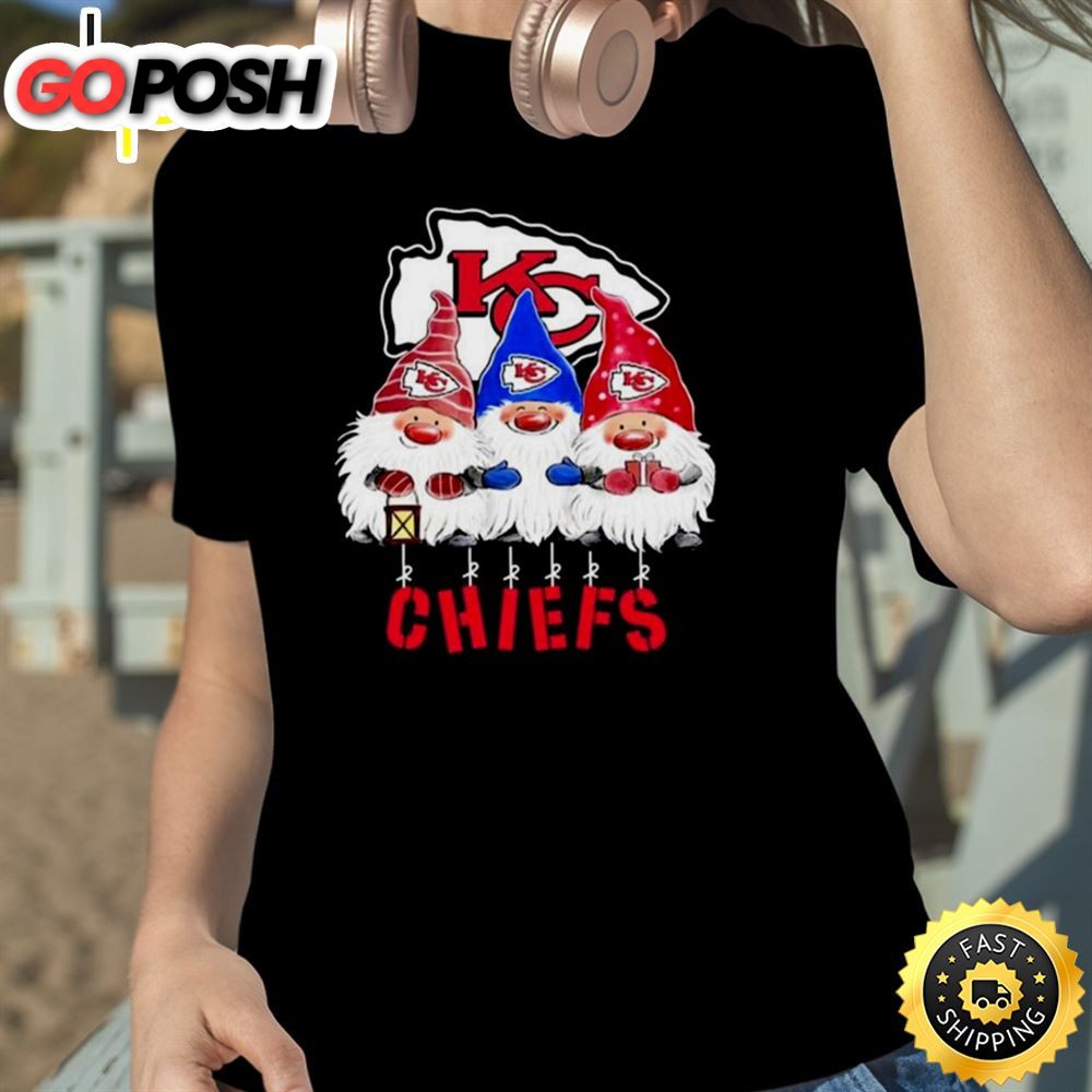 Kansas City Chiefs Team Gnomies Christmas 2025 Happy New Year 2025 Unisex Basic T-shirt