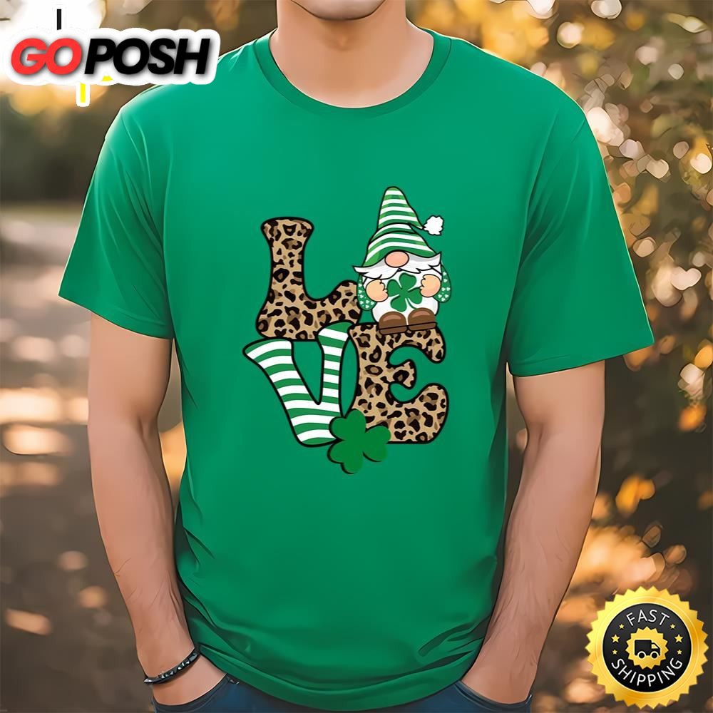 Love St. Patricks Day Gnome Leopard Print T-Shirt