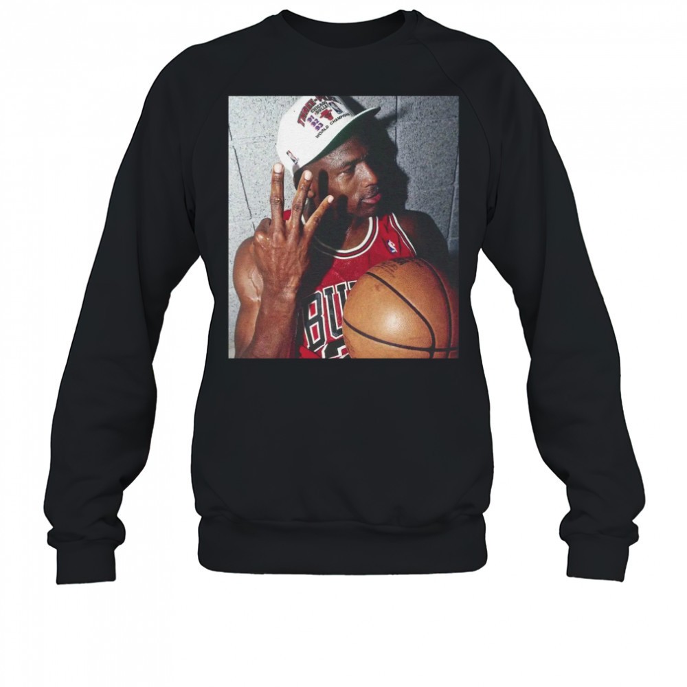 michael-jordan-vintage-90s-chicago-bulls-jordan-23-retro-classic-3-peat-champion-q4amxcwn Michael Jordan Vintage 90s chicago bulls Jordan 23 retro classic 3 peat championship shirt