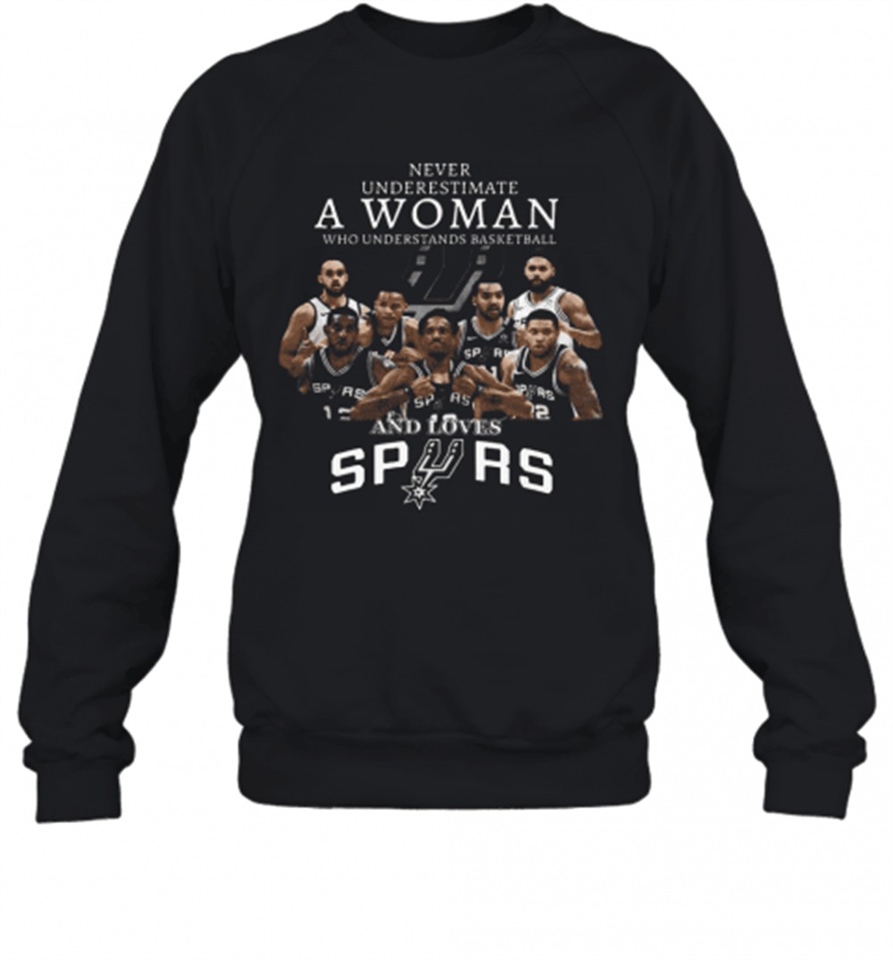 never-underestimate-a-woman-who-understands-basketball-and-loves-san-antonio-spu-m4mjlf1z Never Underestimate A Woman Who Understands Basketball And Loves San Antonio Spurs T-Shirt