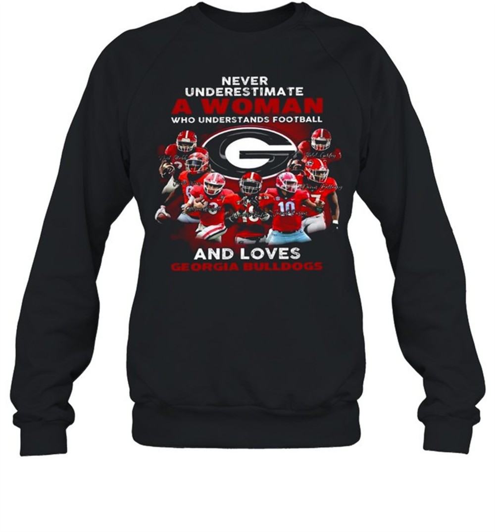 never-underestimate-a-woman-who-understands-football-and-loves-georgia-bulldogs-9boxmp8y Never underestimate a woman who understands football and loves georgia bulldogs shirt