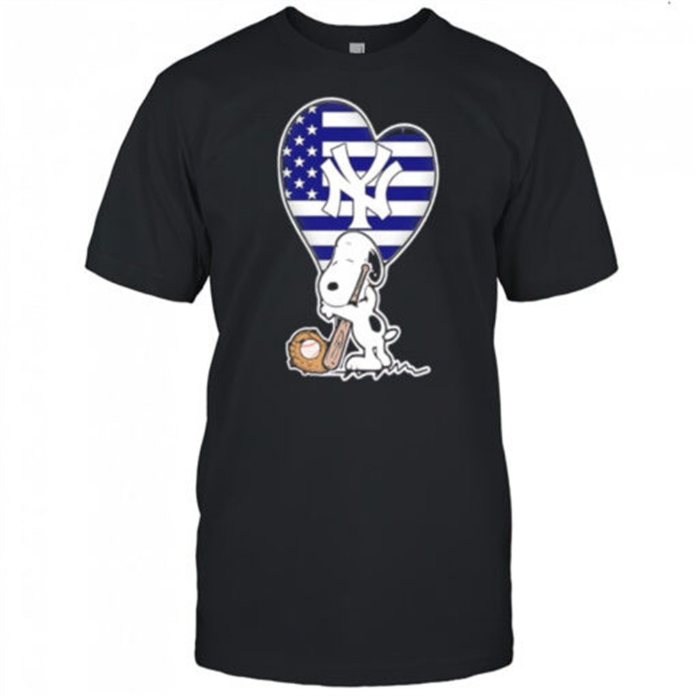 new-york-yankees-snoopy-heart-love-yankees-shirt-evn09nia New York Yankees Snoopy Heart Love Yankees shirt