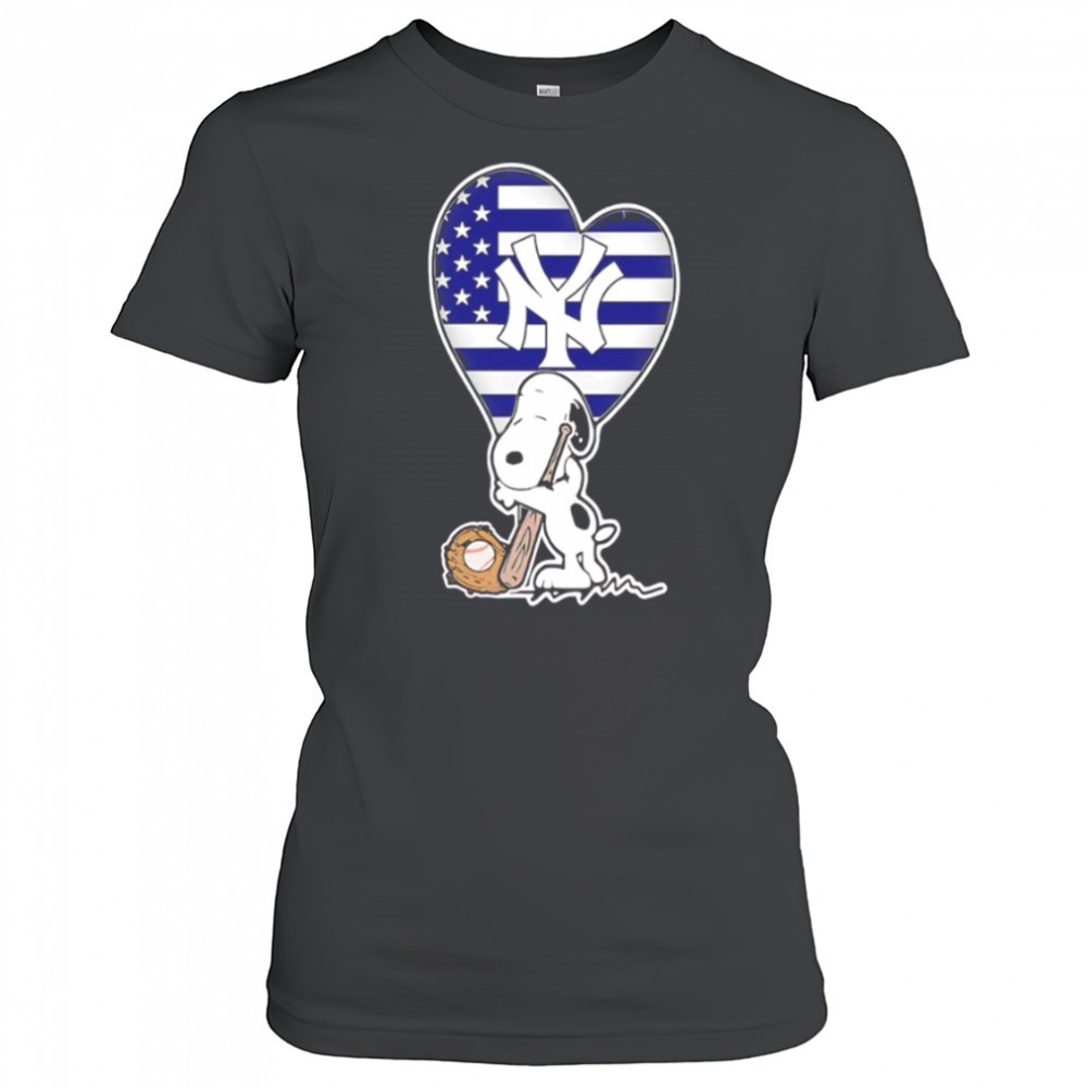 new-york-yankees-snoopy-heart-love-yankees-shirt-evn09nia New York Yankees Snoopy Heart Love Yankees shirt