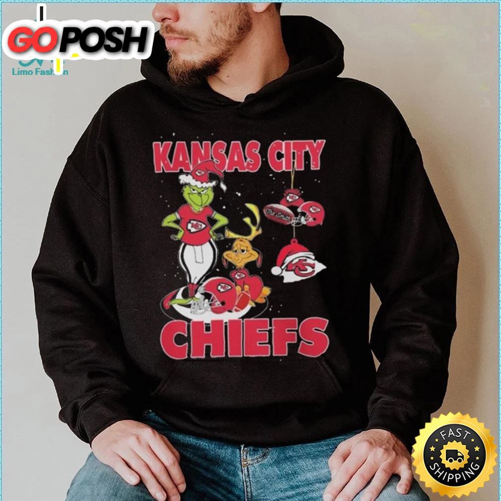 Original The Grinch And Dog Kansas City Chiefs Ornament Christmas 2025 T Shirt