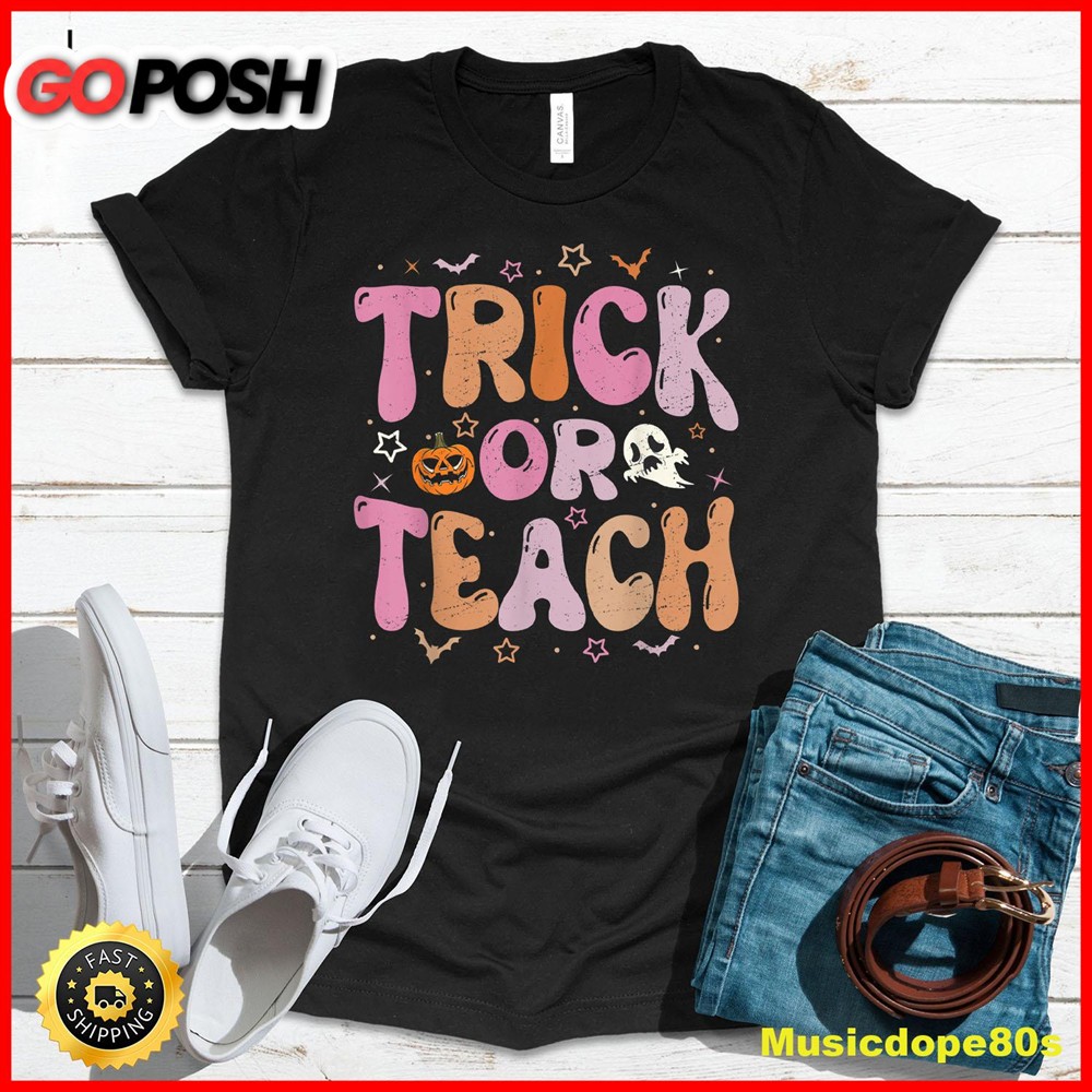 Retro Vintage Groovy Trick Or Teach Halloween Teacher Life T-Shirt