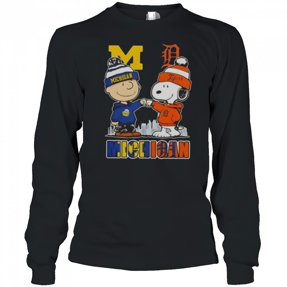 snoopy-and-charlie-brown-michigan-sports-wolverines-x-detroit-tigers-skyline-t-s-capvwj4w Snoopy And Charlie Brown Michigan Sports Wolverines X Detroit Tigers Skyline T-Shirt
