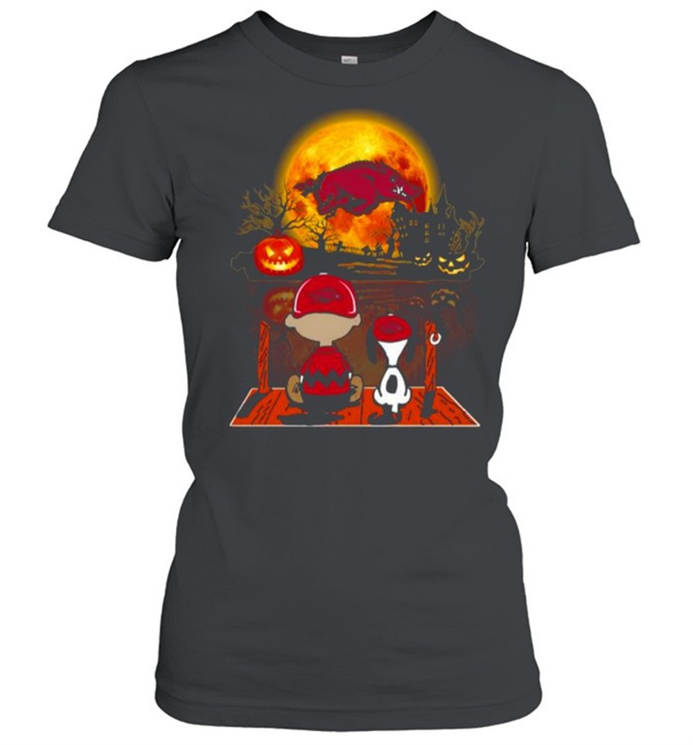 snoopy-and-charlie-brown-pumpkin-arkansas-razorbacks-halloween-moon-shirt-lhrfdtmr Snoopy and Charlie Brown Pumpkin Arkansas Razorbacks Halloween Moon shirt