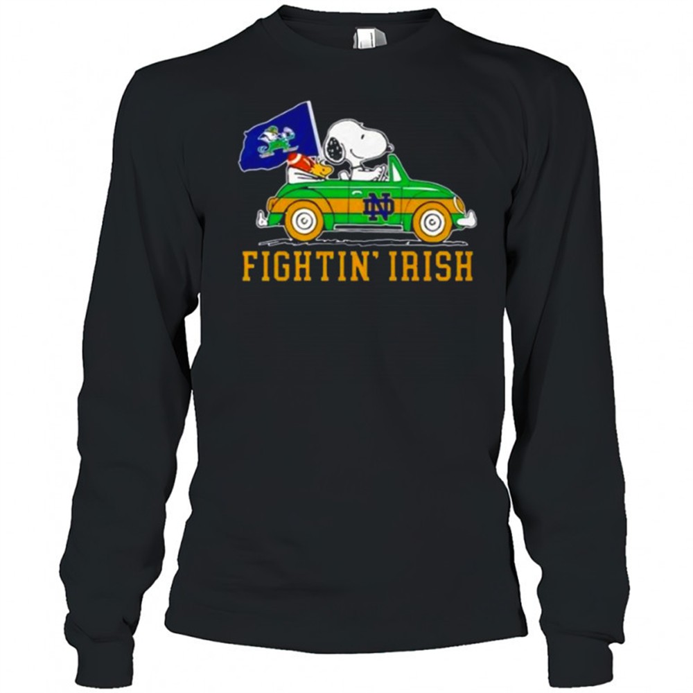 snoopy-and-woodstock-driving-car-notre-dame-fighting-irish-t-shirt-g5z6s6nk Snoopy And Woodstock Driving Car Notre Dame Fighting Irish T-Shirt