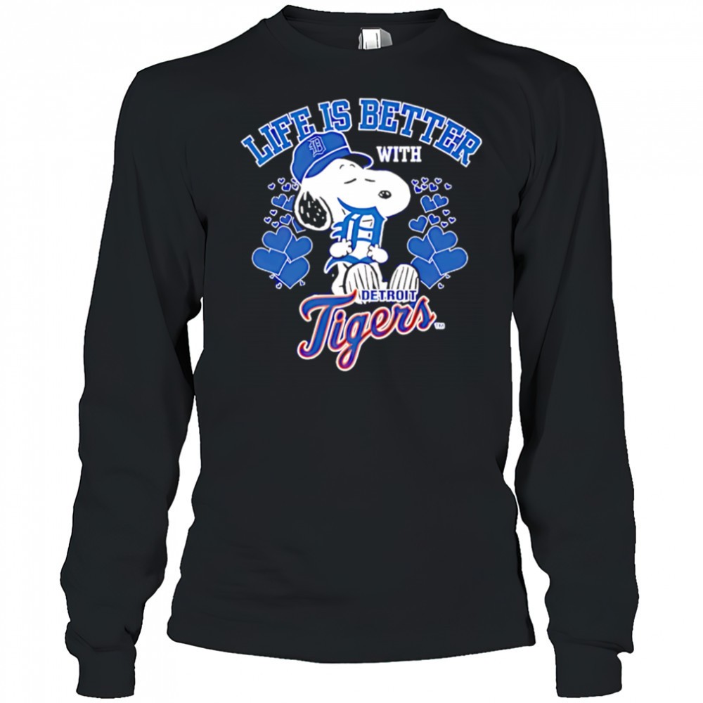 snoopy-life-is-better-with-tigers-shirt-9xb7jk6w Snoopy Life is better with Tigers shirt