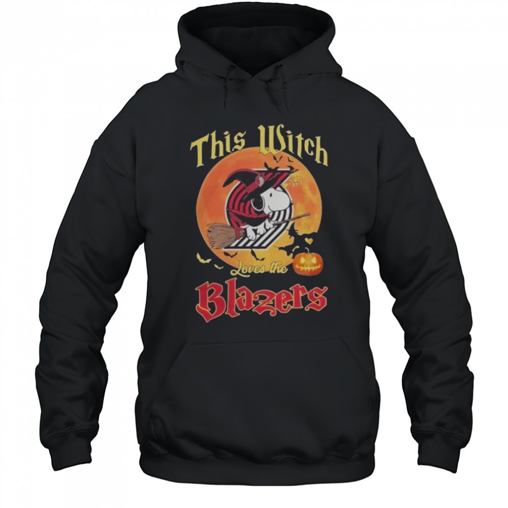 This Witch Loves The Portland Trail Blazers Snoopy Halloween T-Shirt