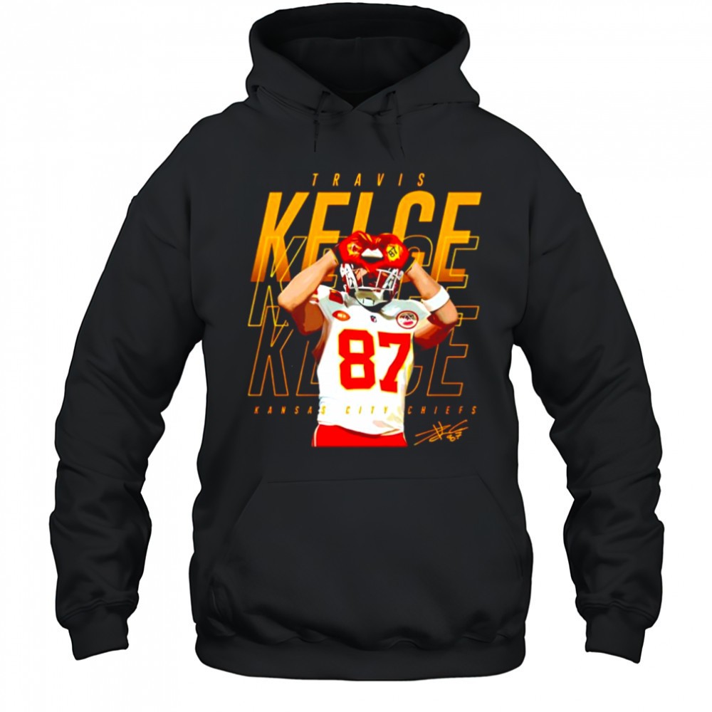 Travis Kelce heart for Taylor sign shirt