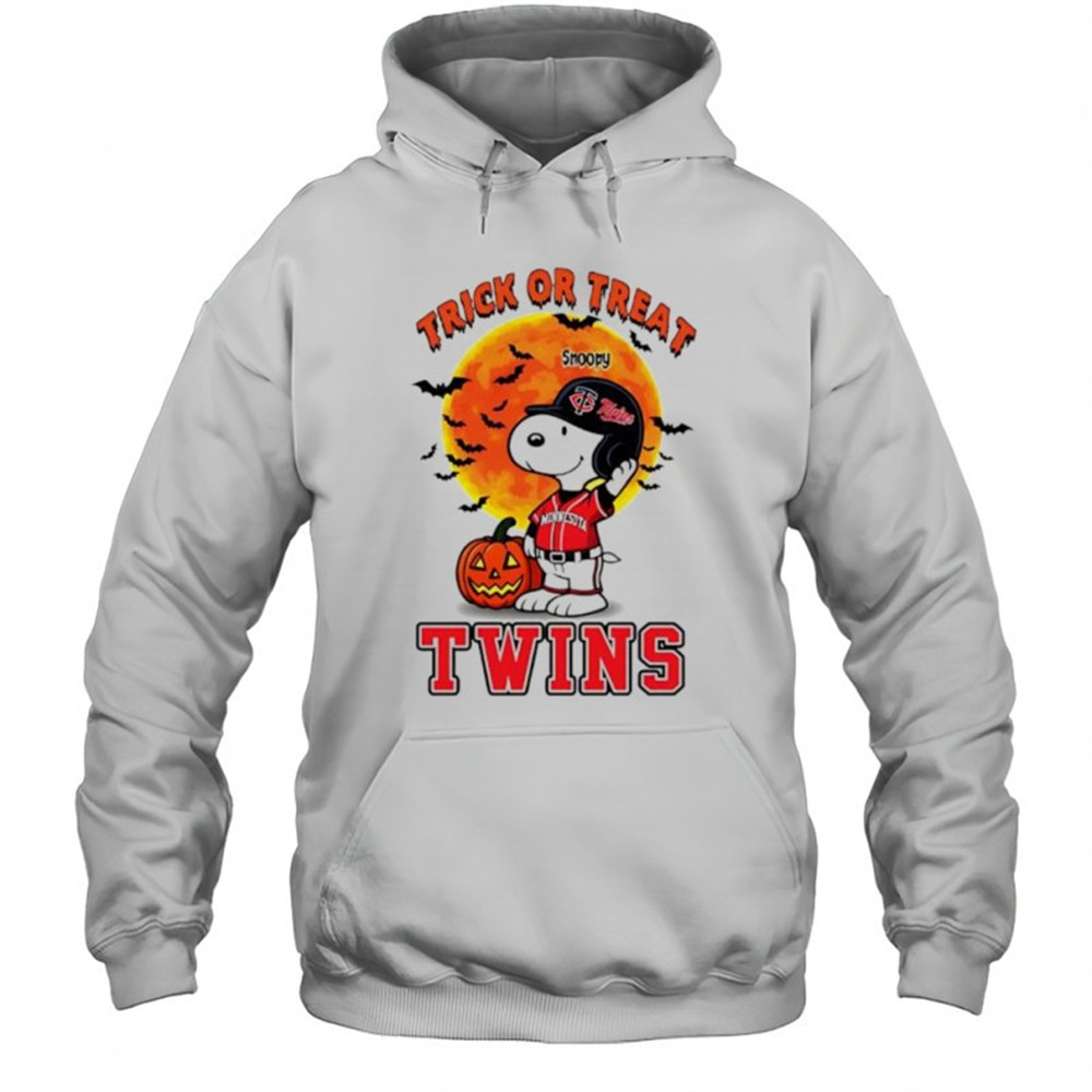 Trick or Treat Minnesota Twins Snoopy Halloween shirt